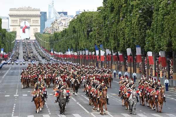 フランス革命記念日 パレードの進行スケジュールまとめ