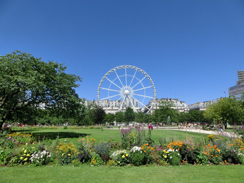 パリ チュイルリー公園 夏の移動式遊園地は子供連れにおすすめ